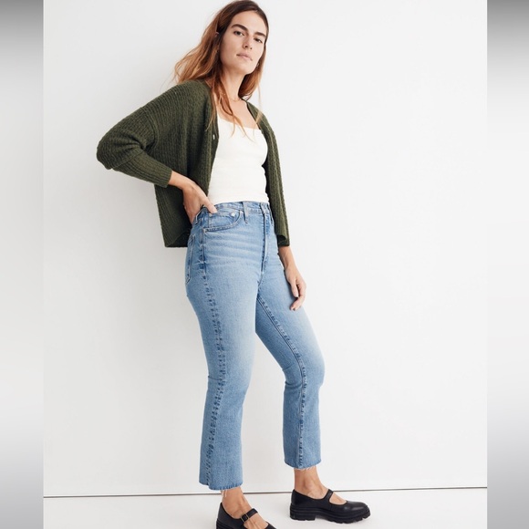 Madewell Denim - Cali Demi-Boot Jeans Raw-Hem Edition Light Wash Size 30